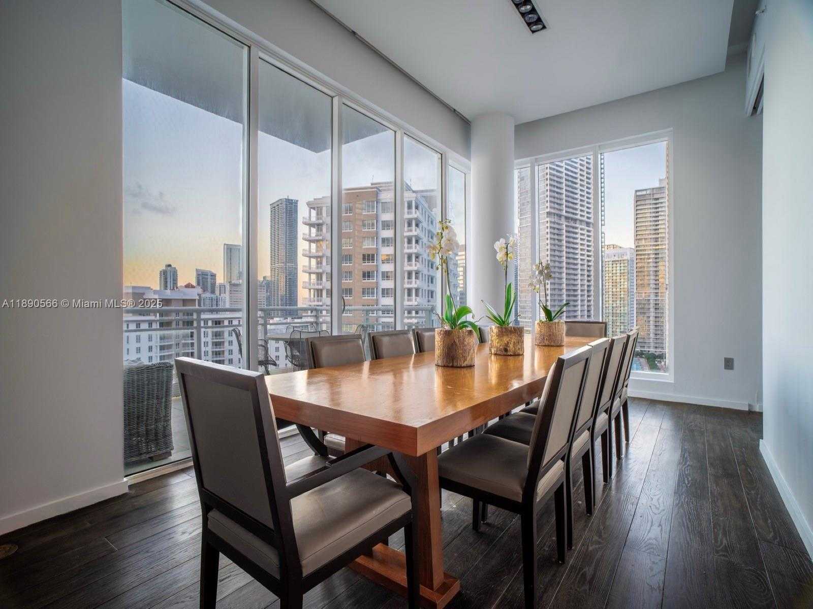 Small Image of 900 BRICKELL KEY BLVD #2204, Miami Number 4