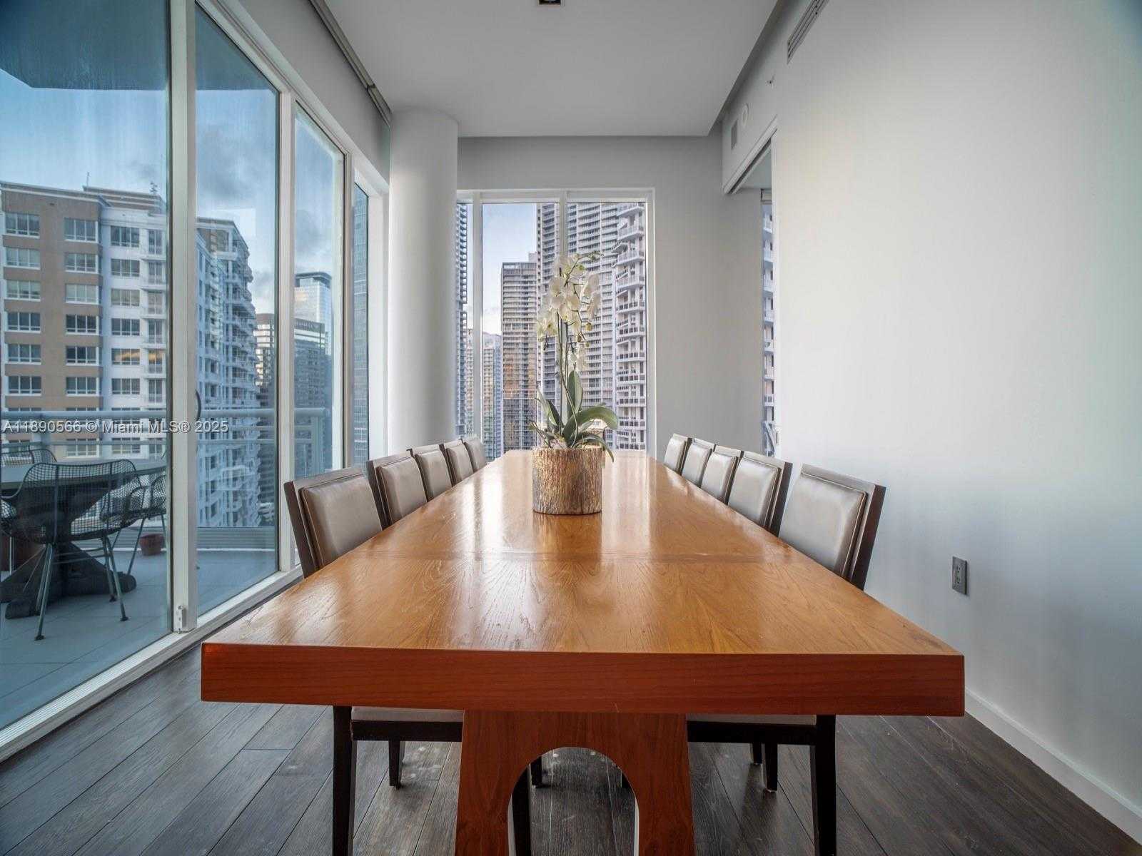Small Image of 900 BRICKELL KEY BLVD #2204, Miami Number 5