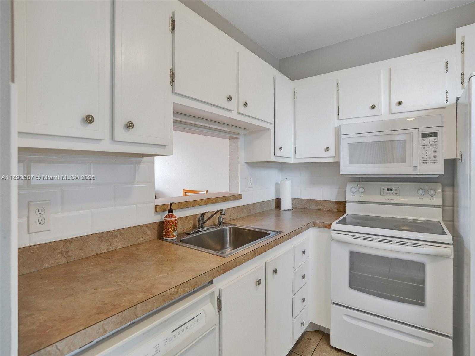 Small Image of 3506 NORTH WEST 49TH AVE #508, Lauderdale Lakes Number 8