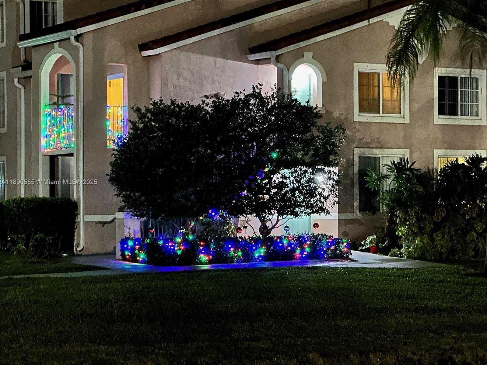 Small Image of 12136 SAINT ANDREWS PL #202, Miramar Number 10