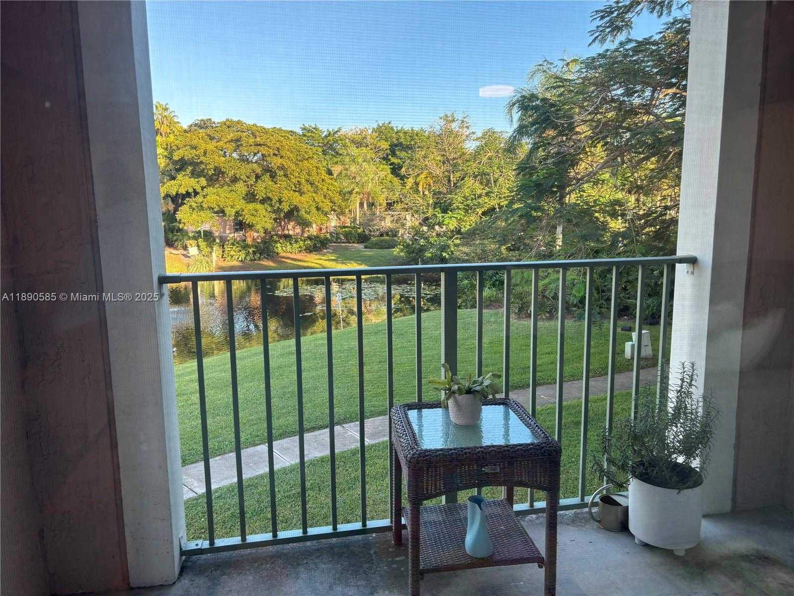 Small Image of 12136 SAINT ANDREWS PL #202, Miramar Number 20