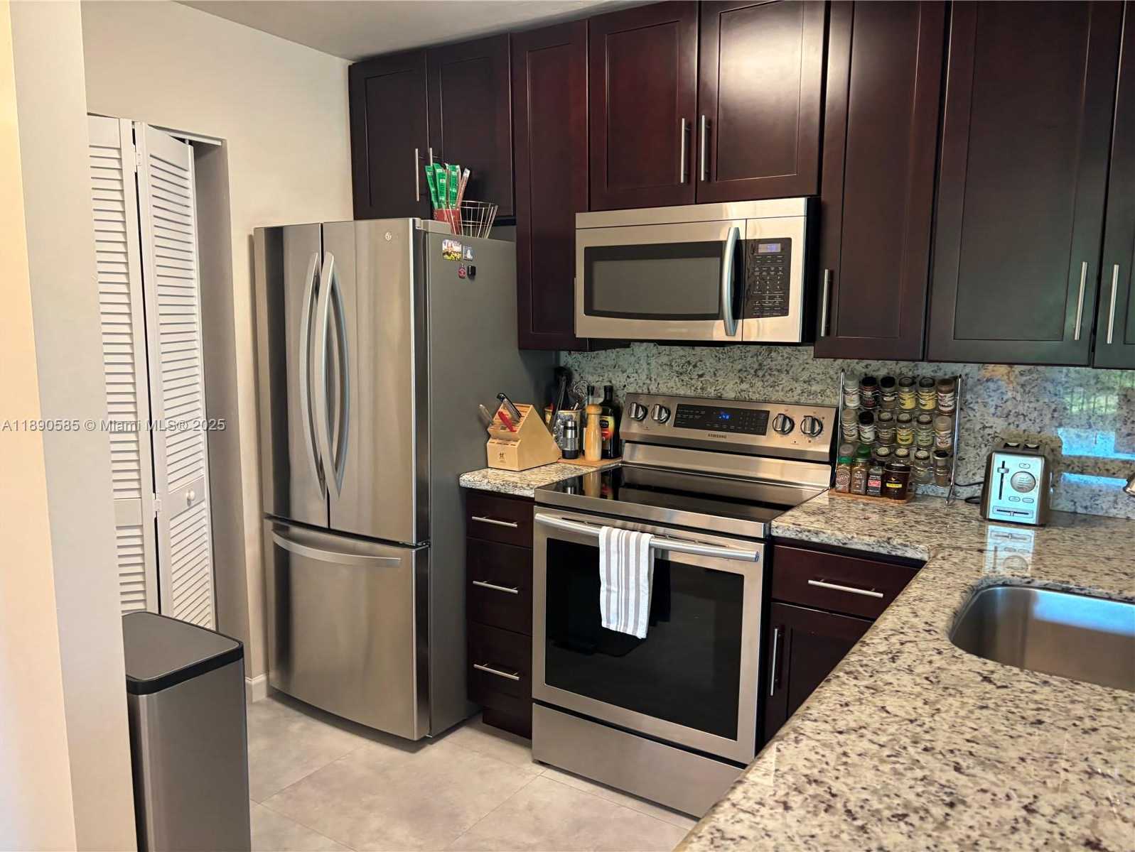 Small Image of 12136 SAINT ANDREWS PL #202, Miramar Number 26
