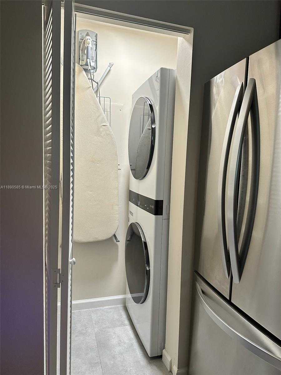 Small Image of 12136 SAINT ANDREWS PL #202, Miramar Number 29