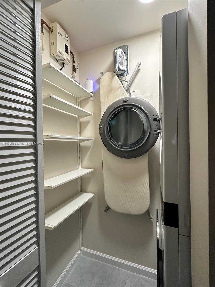 Small Image of 12136 SAINT ANDREWS PL #202, Miramar Number 30