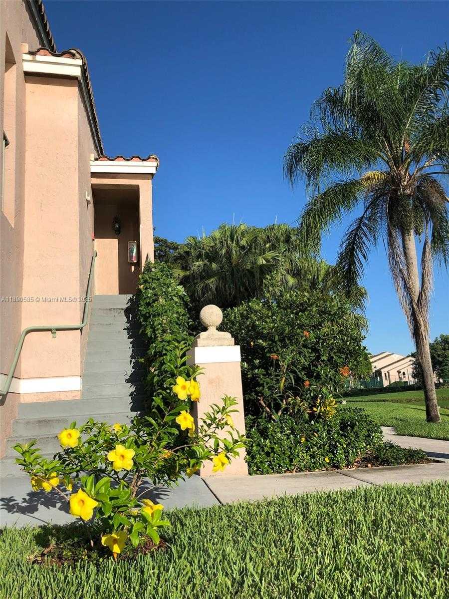 Small Image of 12136 SAINT ANDREWS PL #202, Miramar Number 7