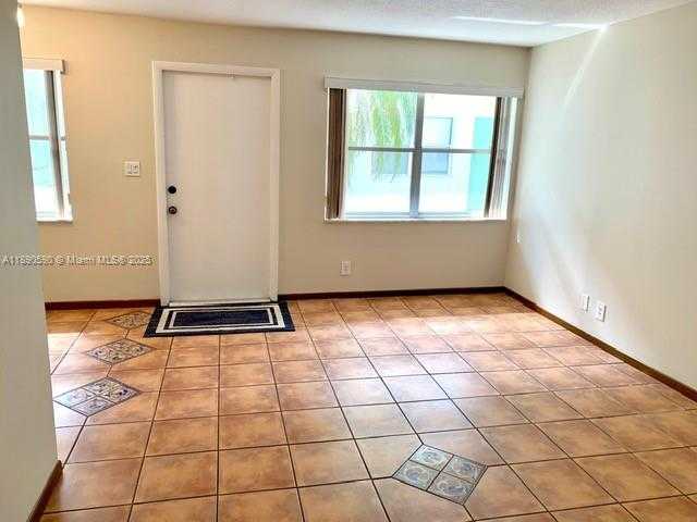 Small Image of 1824 MONROE ST #4, Hollywood Number 10