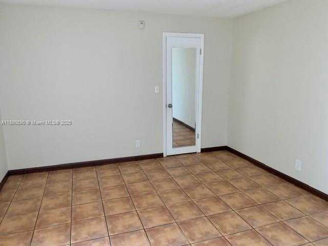 Small Image of 1824 MONROE ST #4, Hollywood Number 7