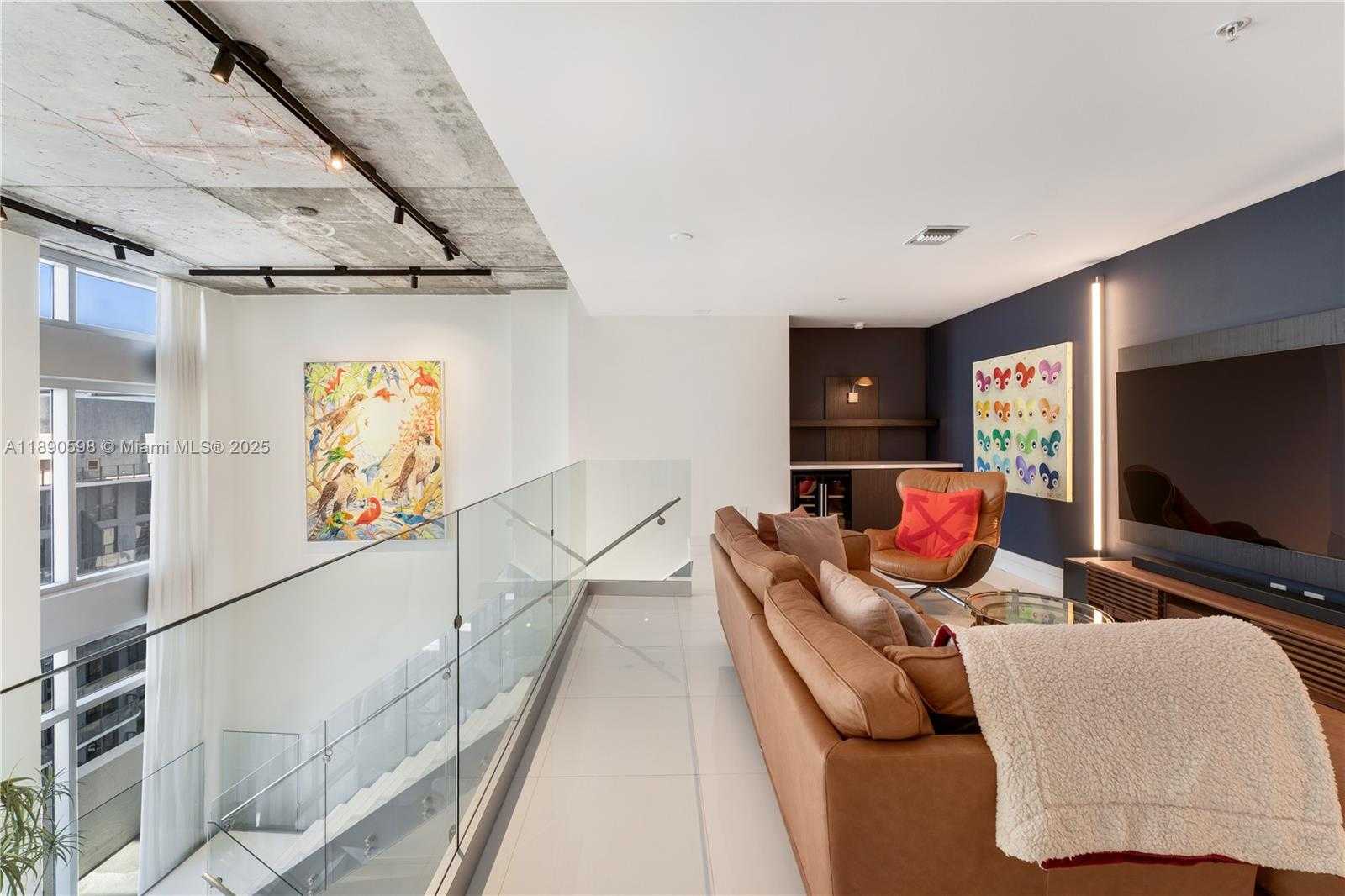 Small Image of 3301 NORTH EAST 1ST AVE #PH-7, Miami Number 16