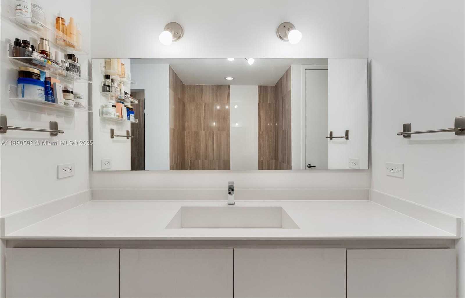 Small Image of 3301 NORTH EAST 1ST AVE #PH-7, Miami Number 22