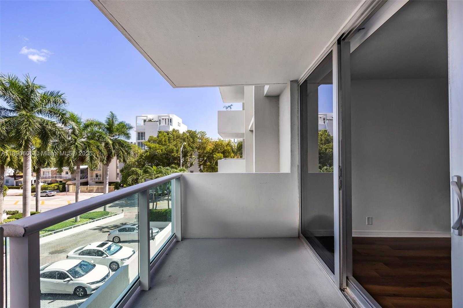 Small Image of Miami Beach Number 23