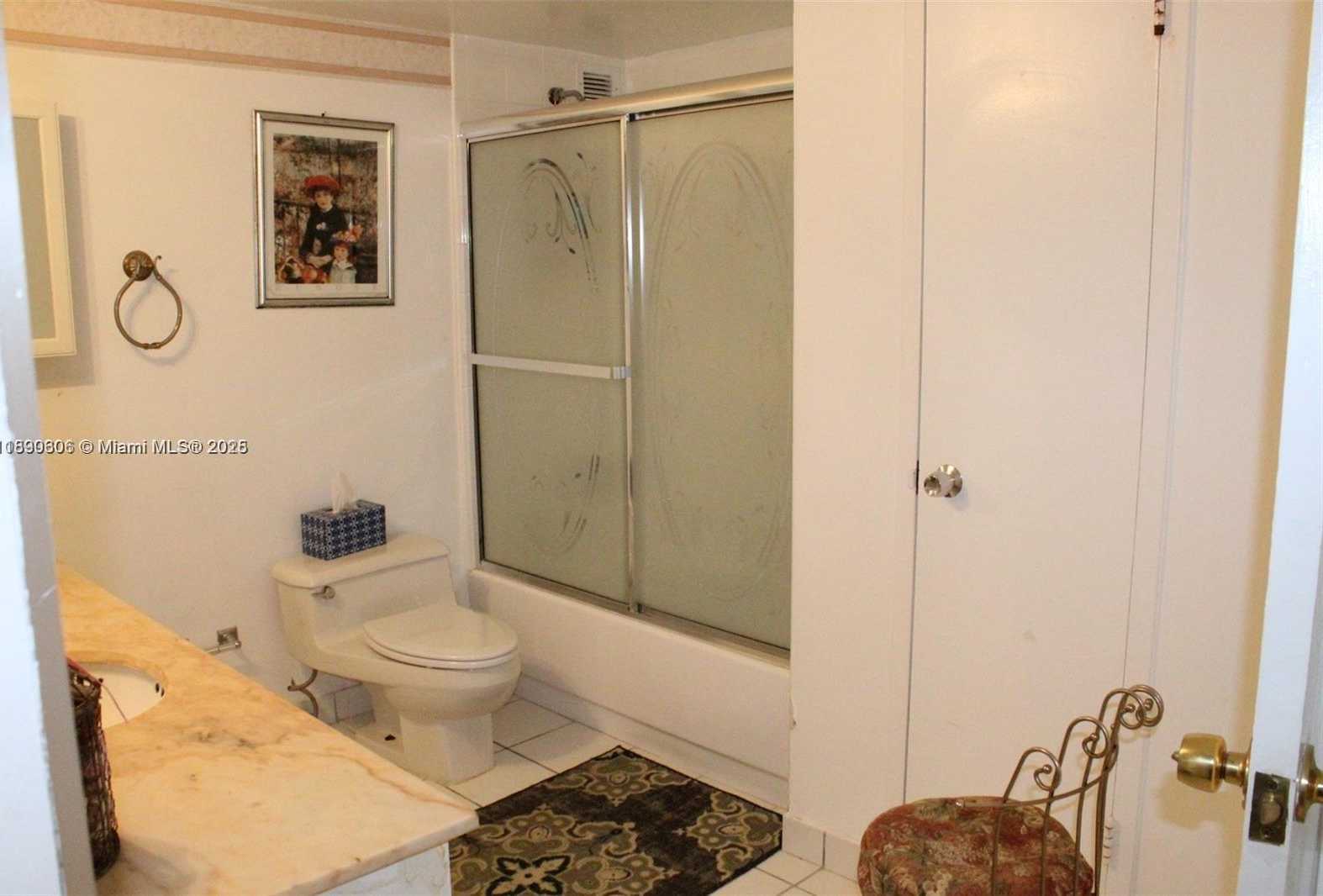 Small Image of 5401 COLLINS AVE #819, Miami Beach Number 35