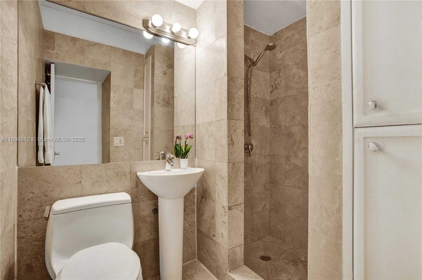 Small Image of 255 WEST 24TH ST #204, Miami Beach Number 5