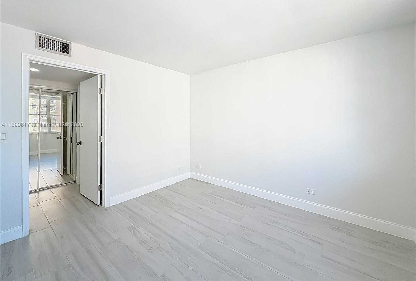 Small Image of 250 174TH ST #1211, Sunny Isles Beach Number 23