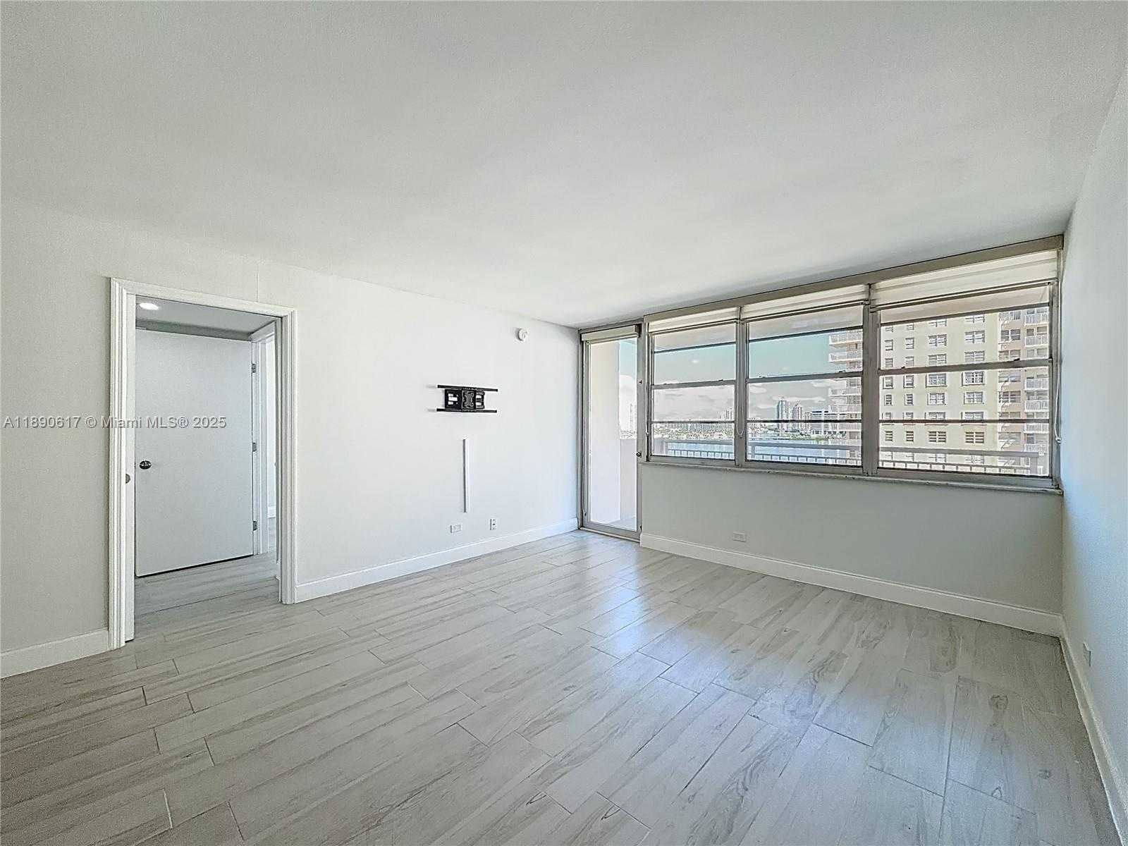 Small Image of 250 174TH ST #1211, Sunny Isles Beach Number 24