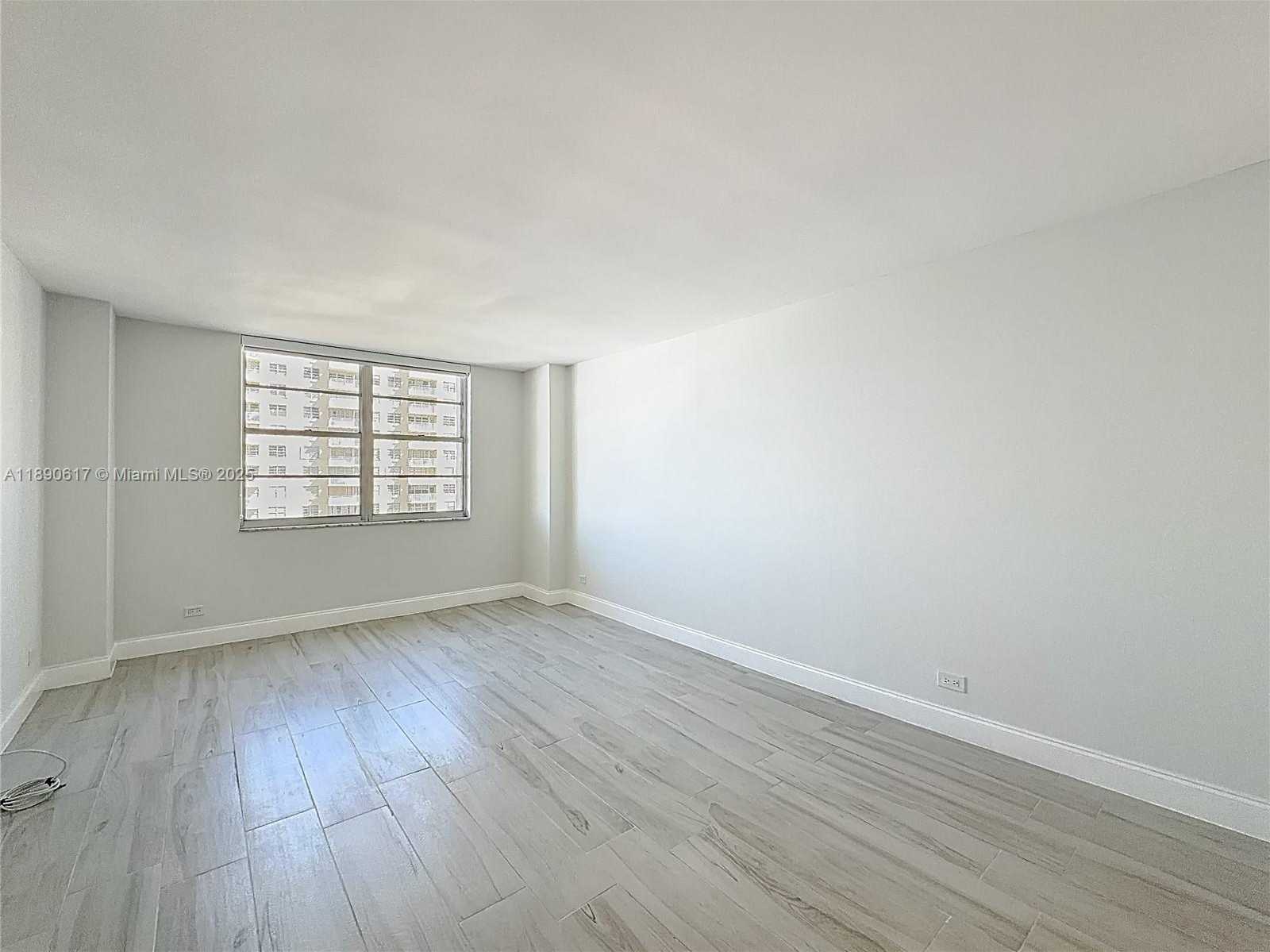 Small Image of 250 174TH ST #1211, Sunny Isles Beach Number 27