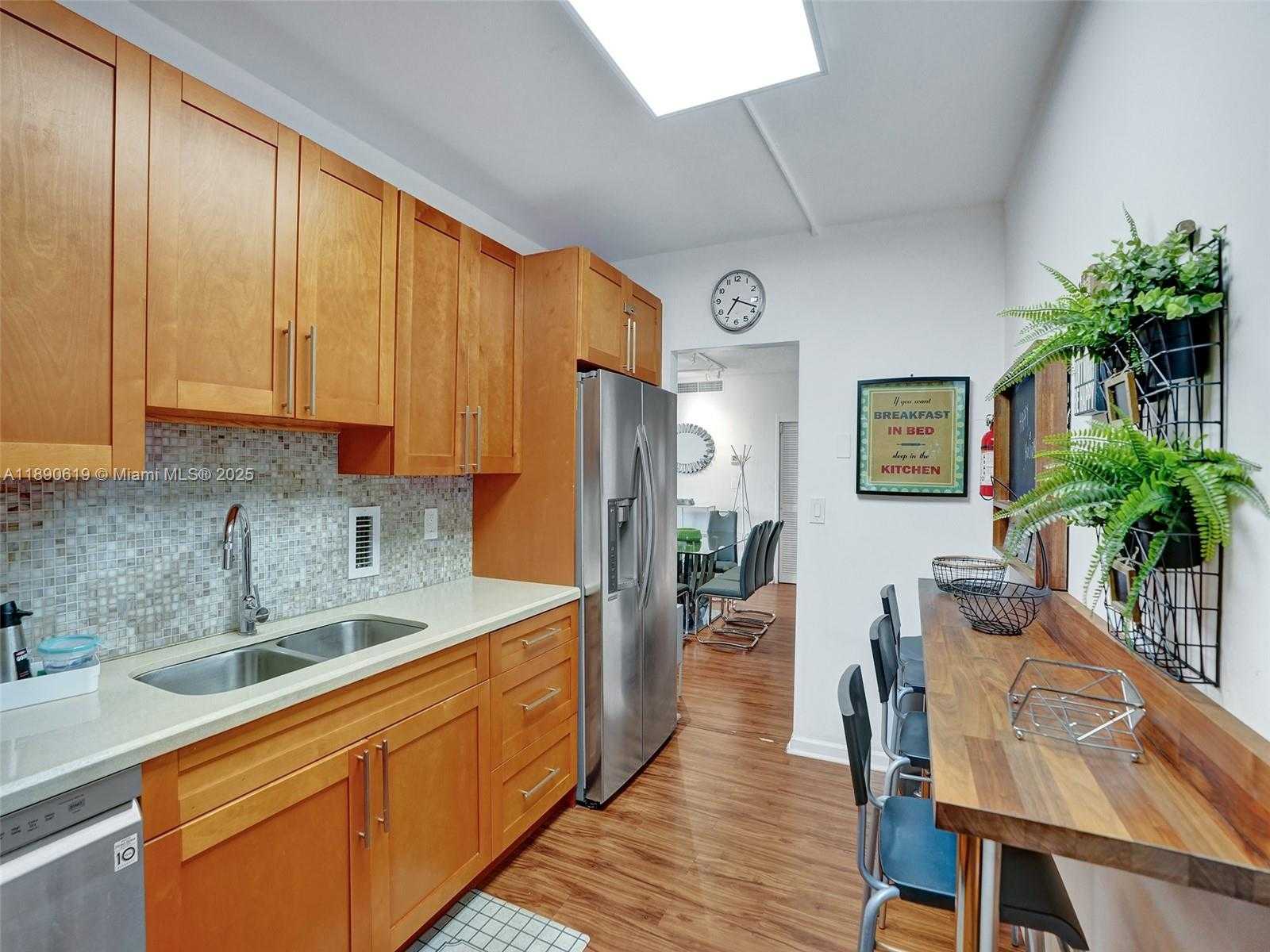 Small Image of 3901 SOUTH OCEAN DR #6V, Hollywood Number 12