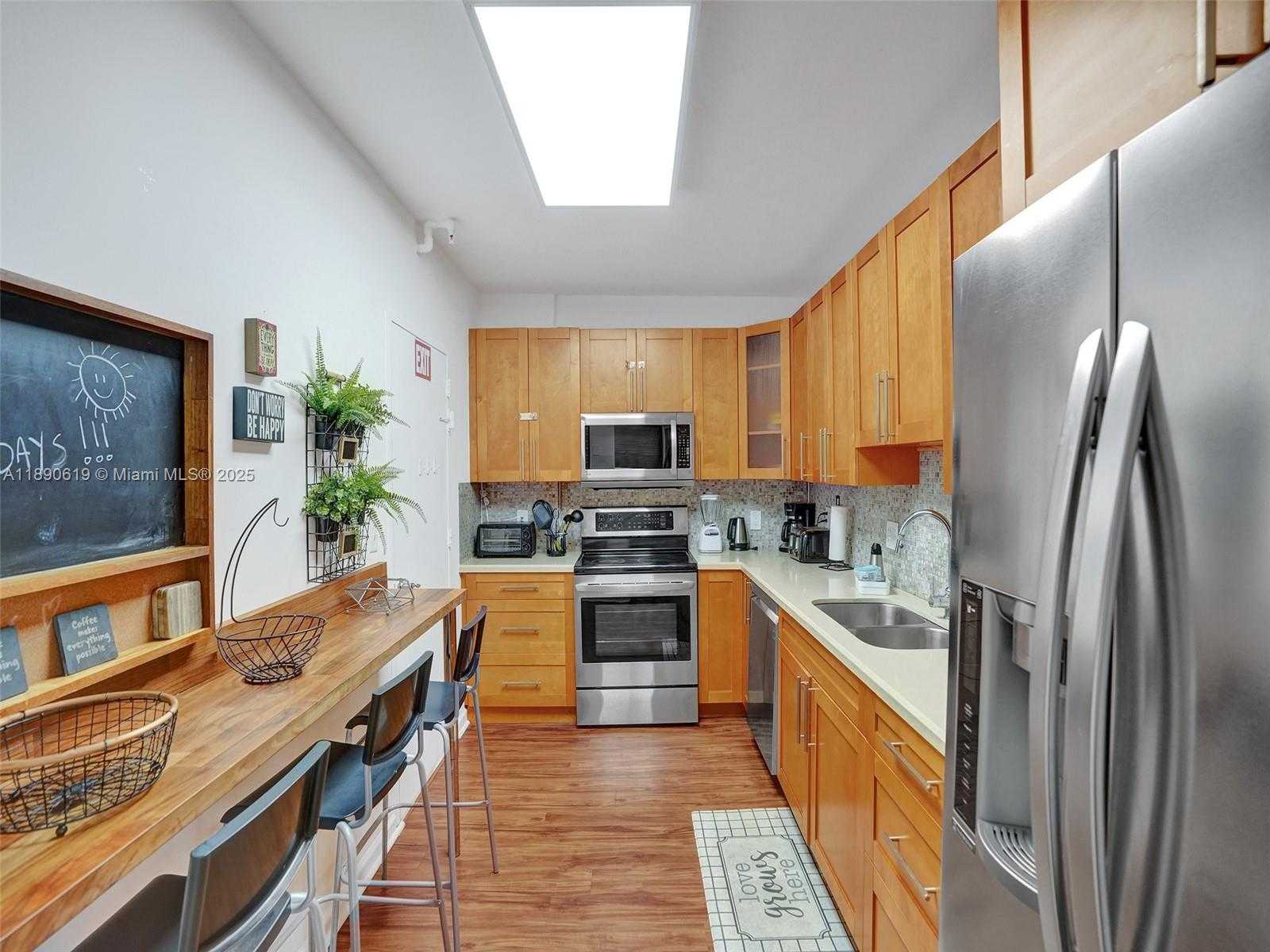 Small Image of 3901 SOUTH OCEAN DR #6V, Hollywood Number 13