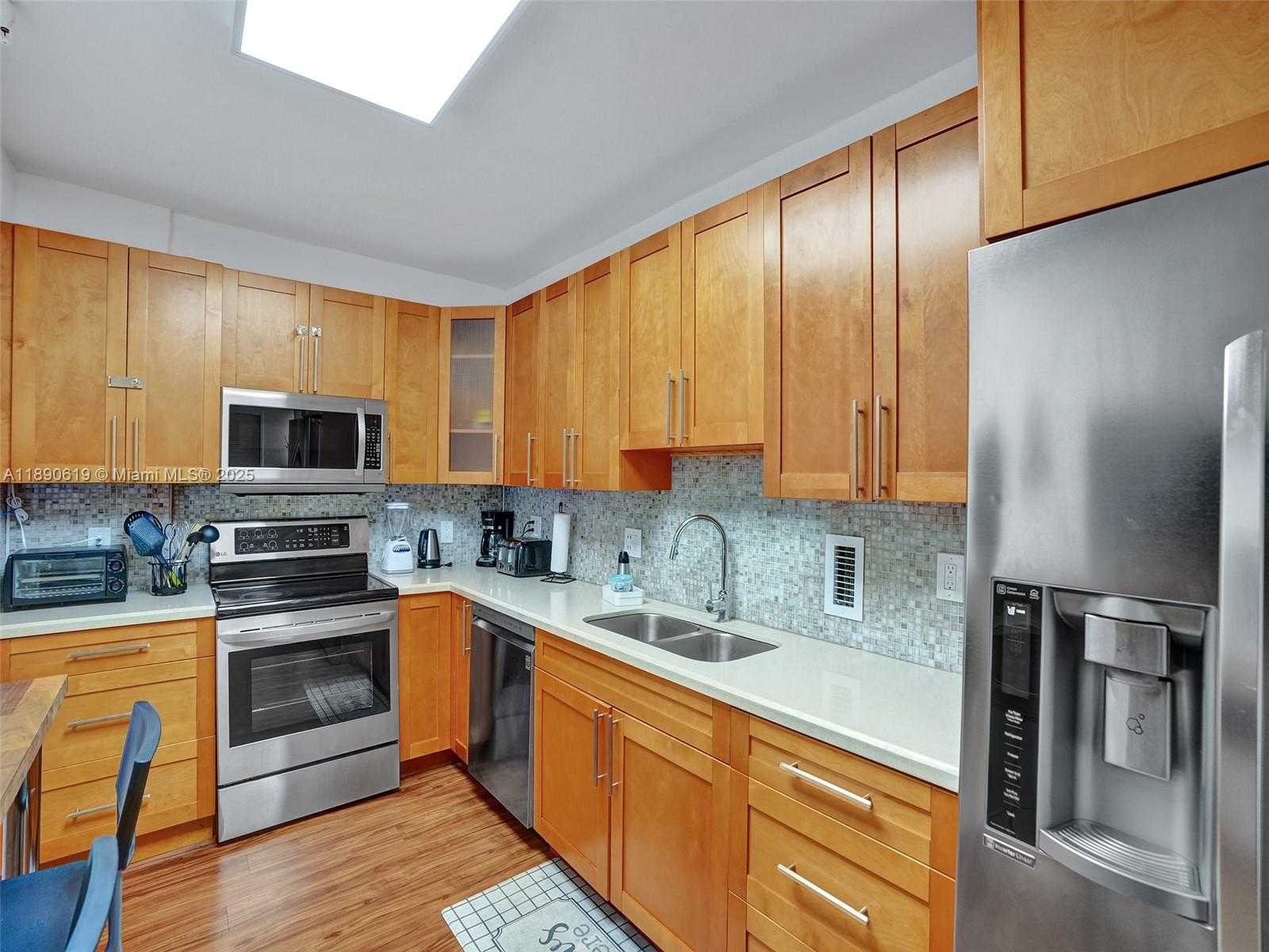 Small Image of 3901 SOUTH OCEAN DR #6V, Hollywood Number 14