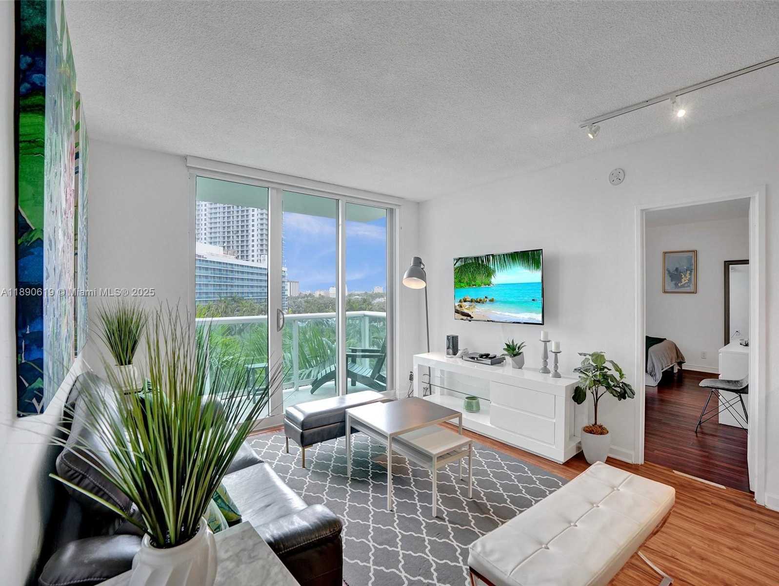 Small Image of 3901 SOUTH OCEAN DR #6V, Hollywood Number 6
