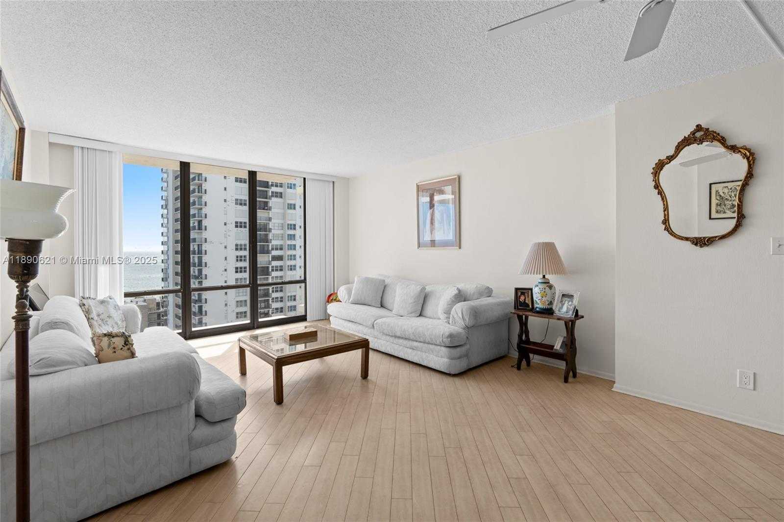 Small Image of 1600 SOUTH OCEAN DR #15J, Hollywood Number 11