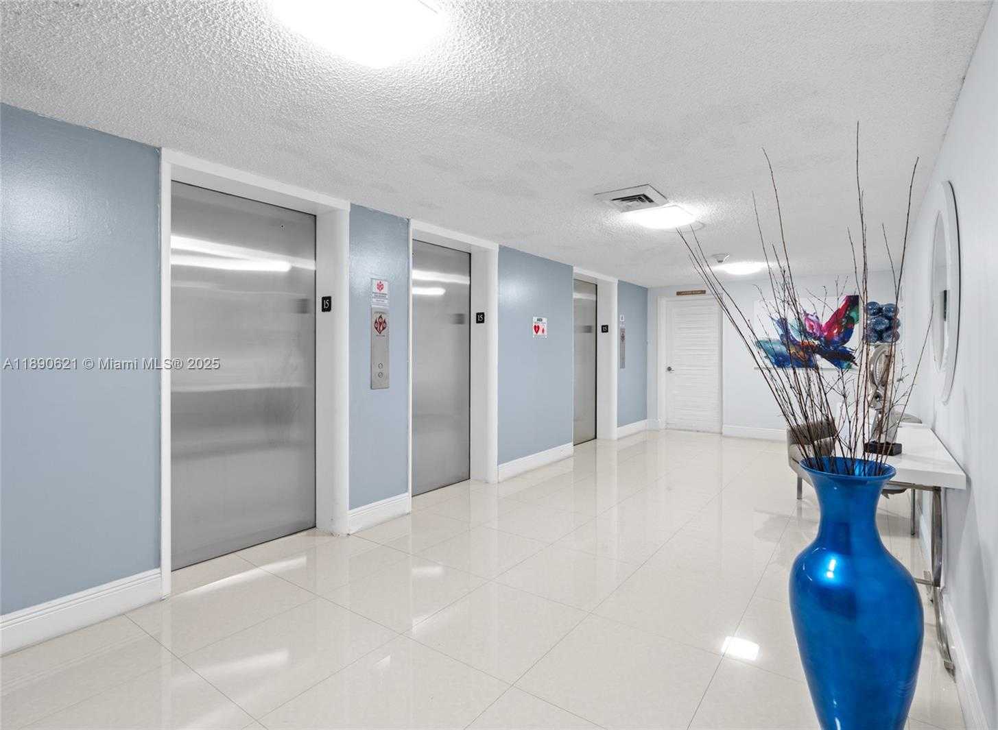 Small Image of 1600 SOUTH OCEAN DR #15J, Hollywood Number 32