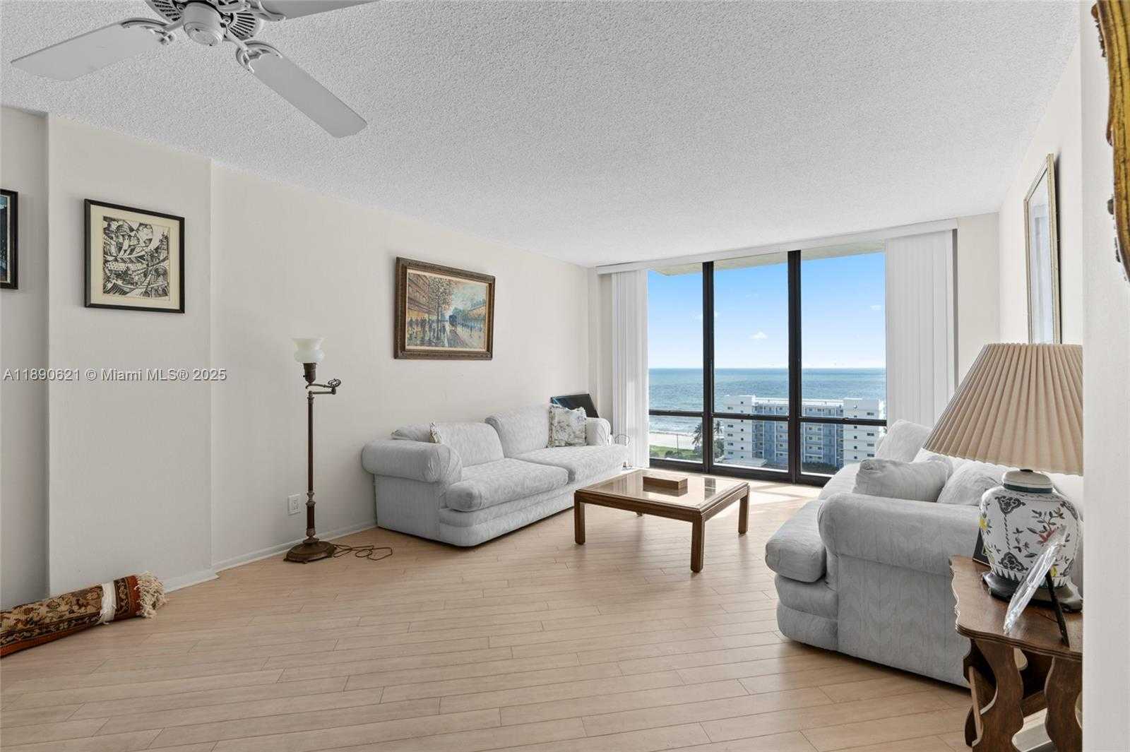 Small Image of 1600 SOUTH OCEAN DR #15J, Hollywood Number 4