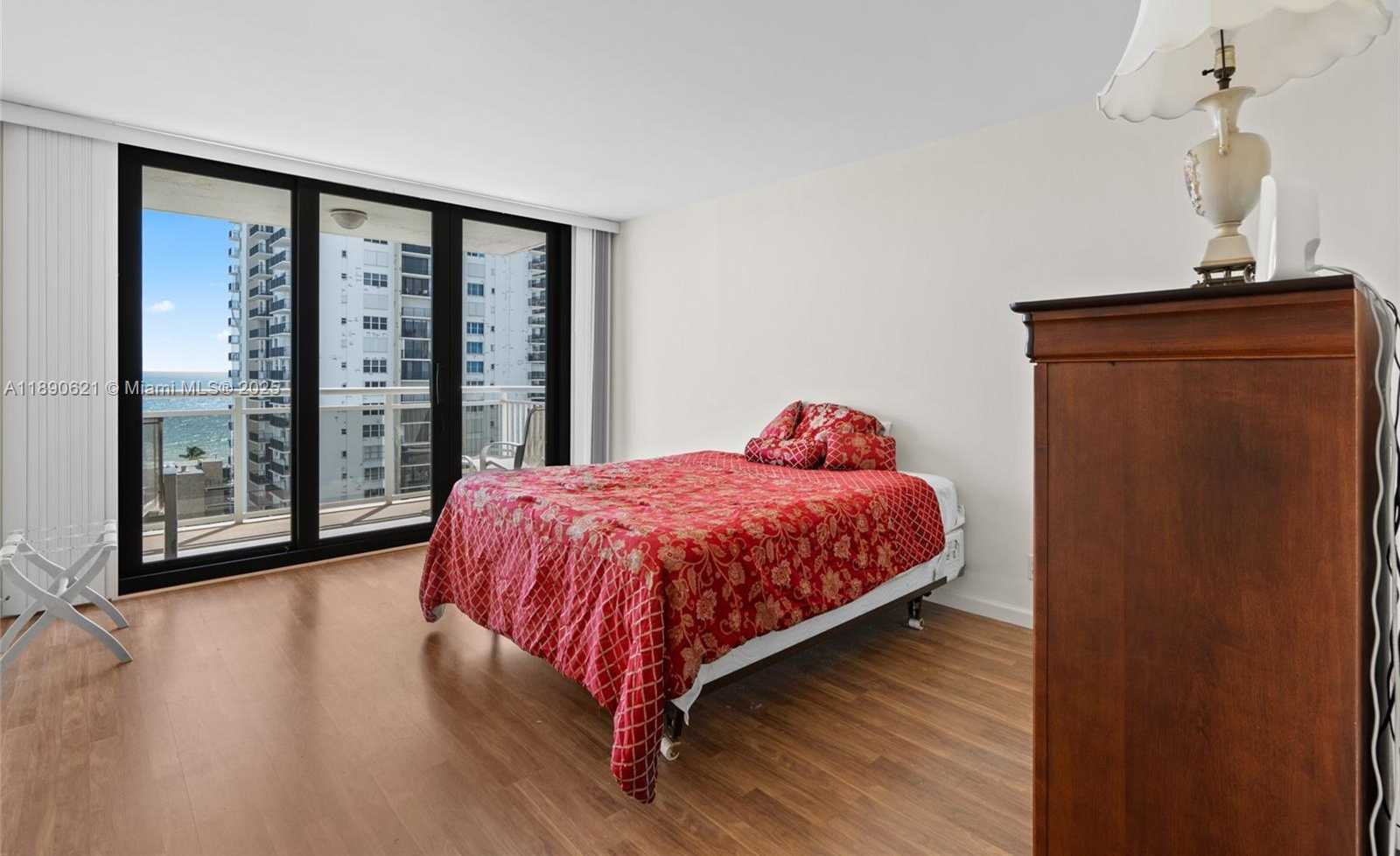 Small Image of 1600 SOUTH OCEAN DR #15J, Hollywood Number 8