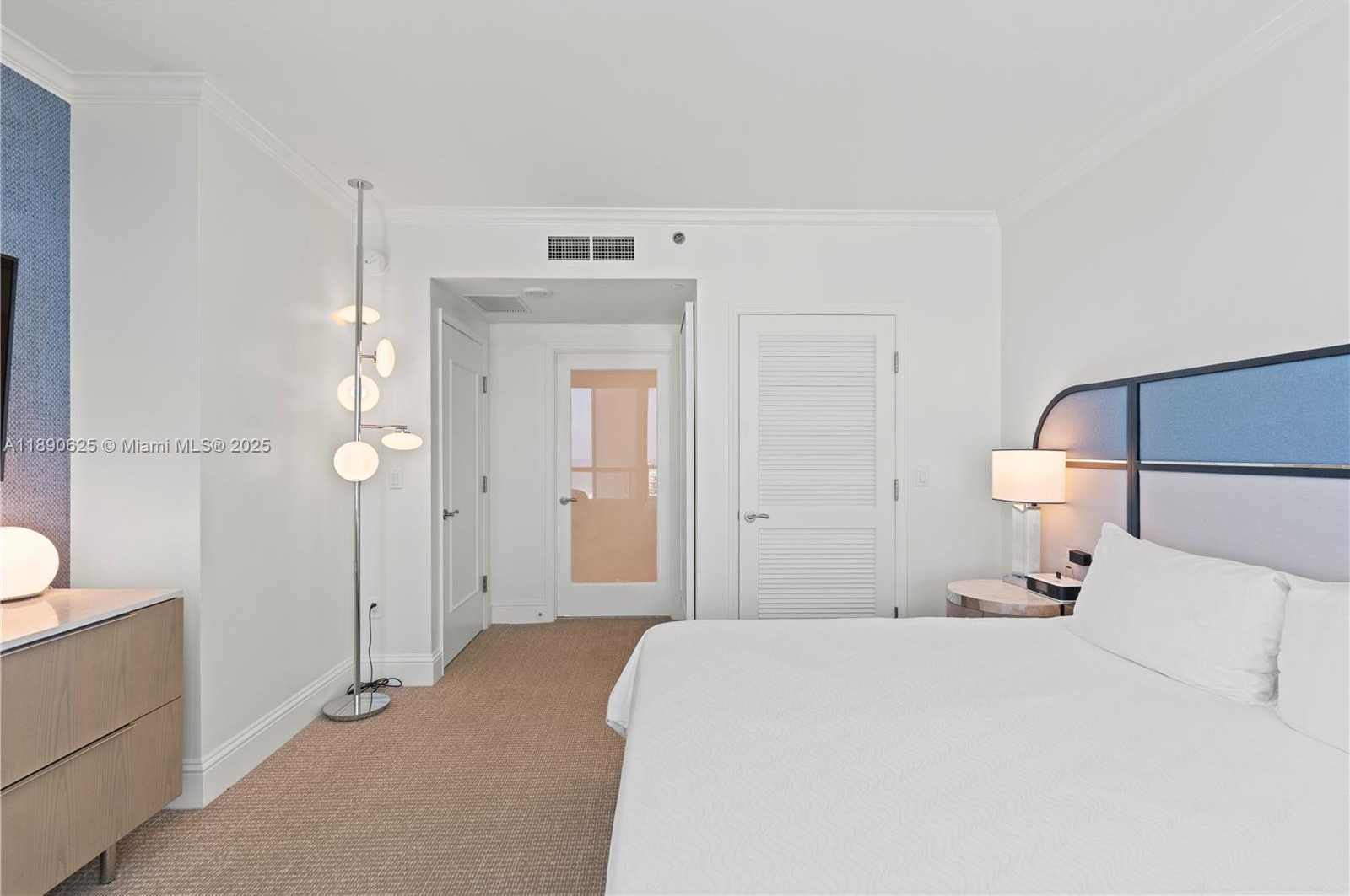 Small Image of 4401 COLLINS AVE #3003, Miami Beach Number 15
