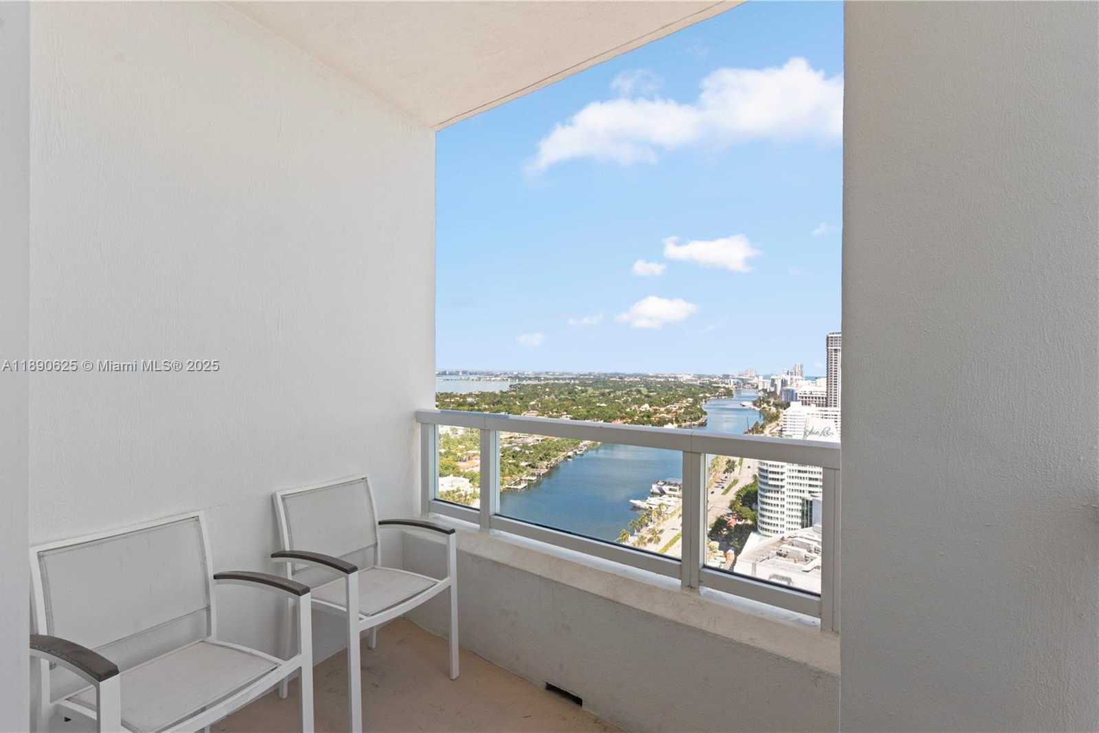 Small Image of 4401 COLLINS AVE #3003, Miami Beach Number 20