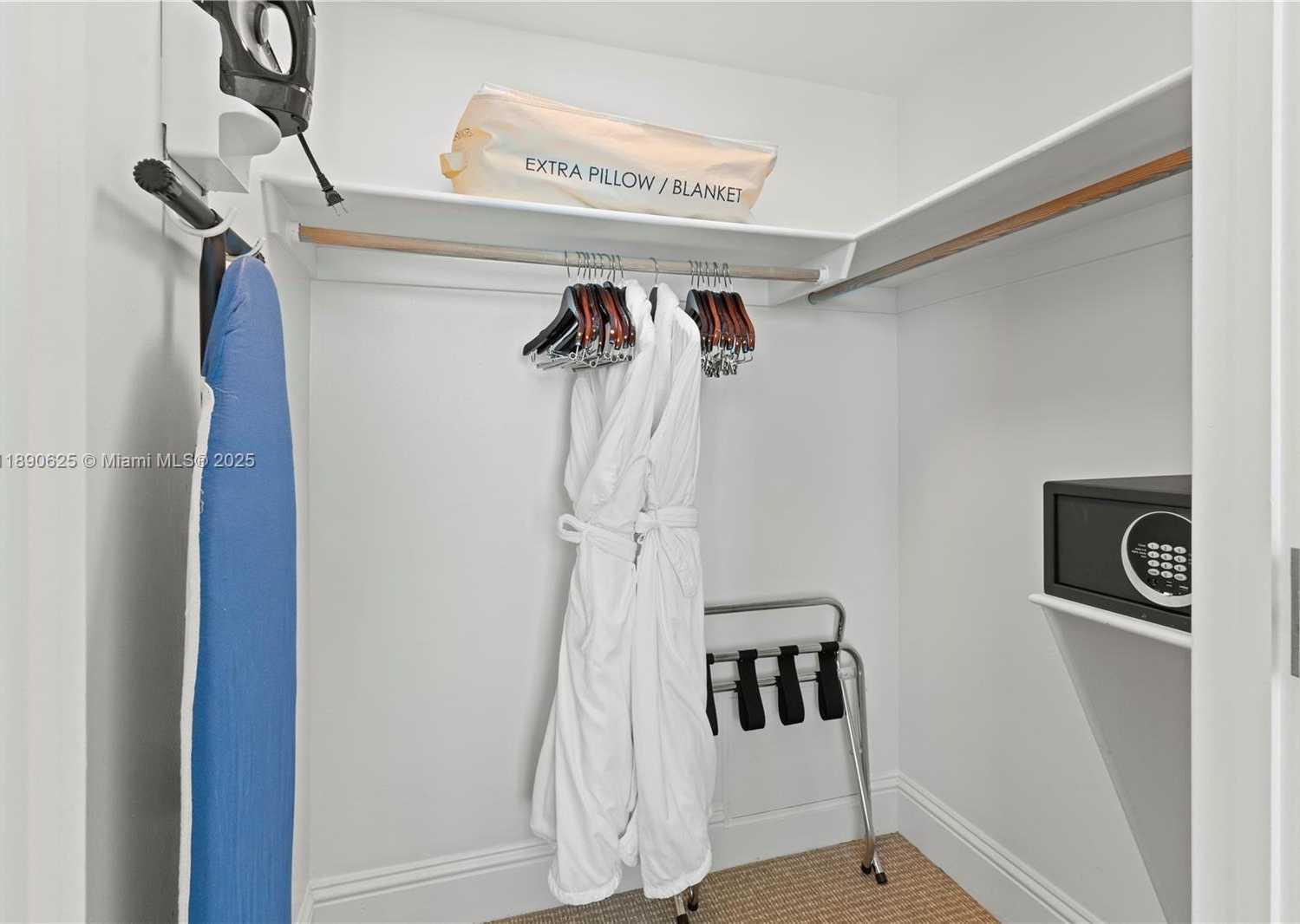 Small Image of 4401 COLLINS AVE #3003, Miami Beach Number 27
