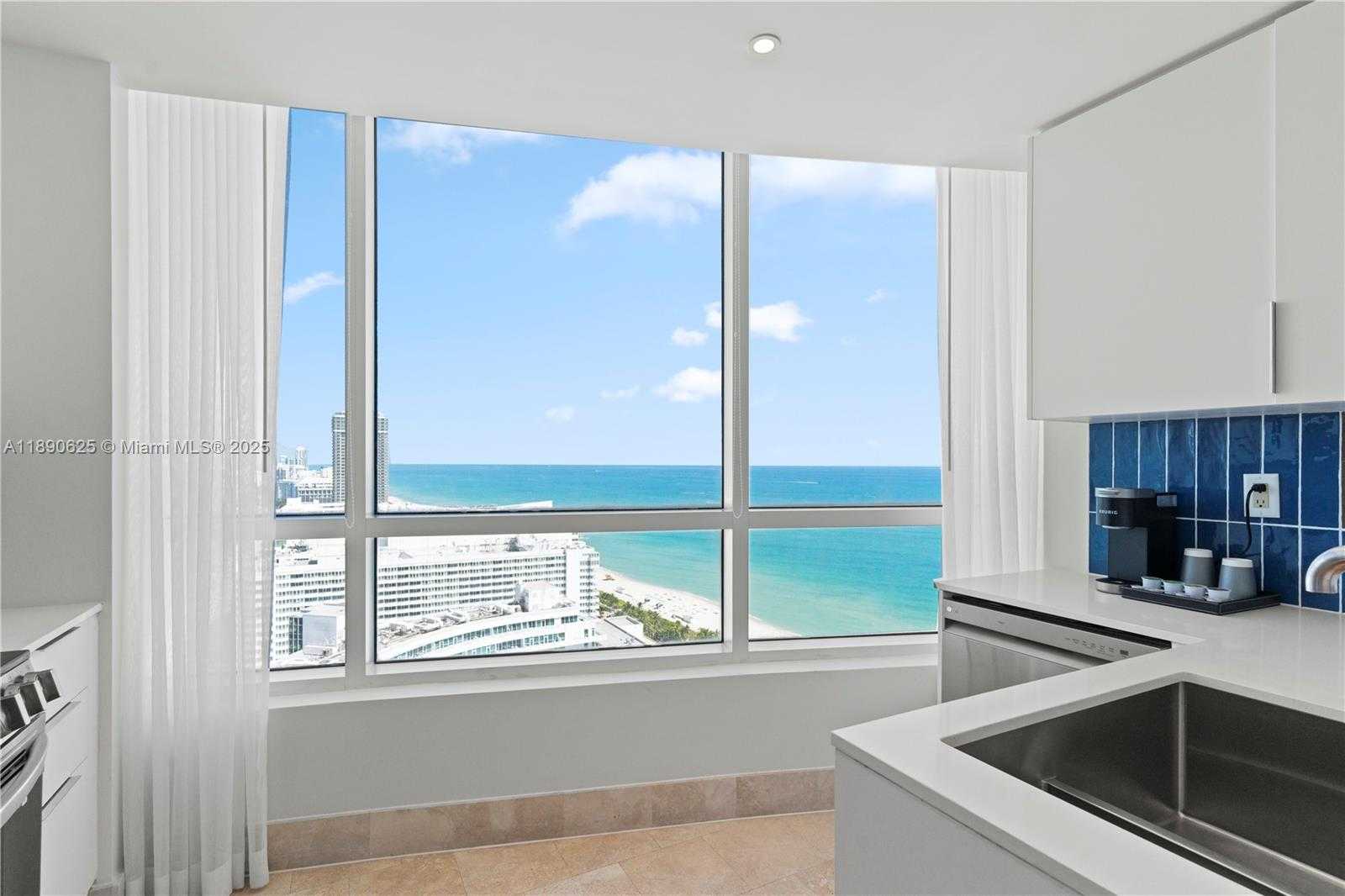 Small Image of 4401 COLLINS AVE #3003, Miami Beach Number 9