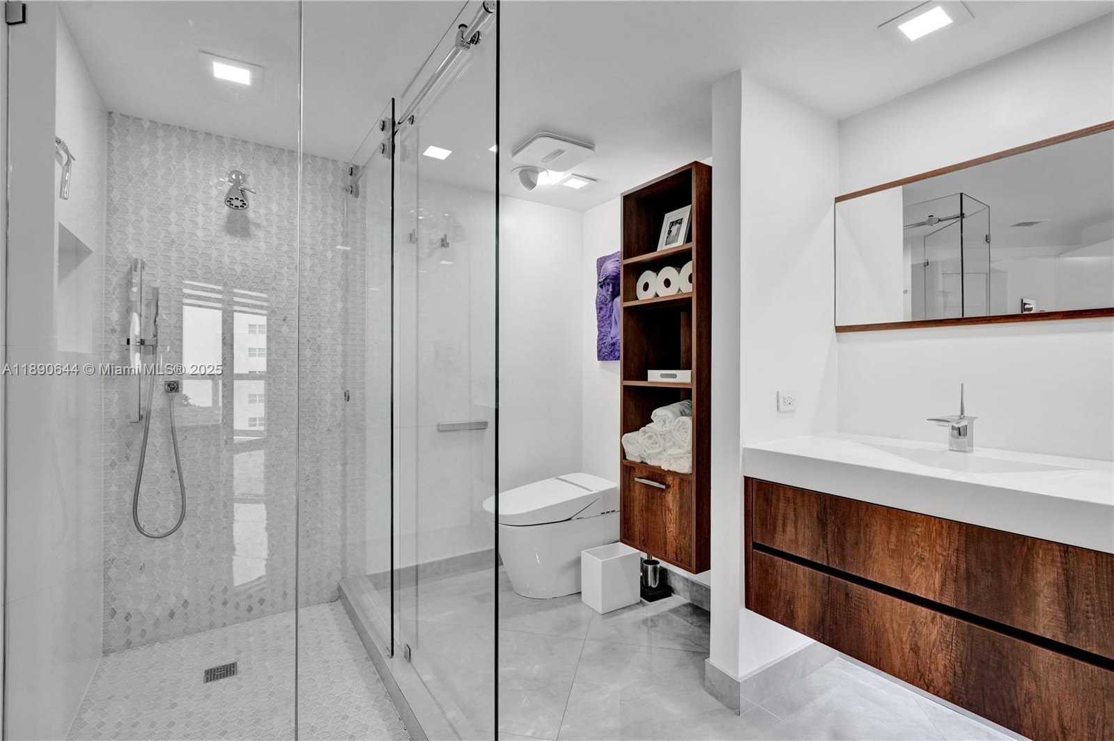 Small Image of 20191 EAST COUNTRY CLUB DR #2606, Aventura Number 8