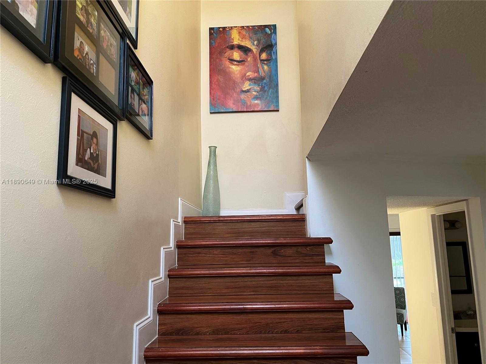 Small Image of 12 MADRID LN #1-18, Davie Number 12