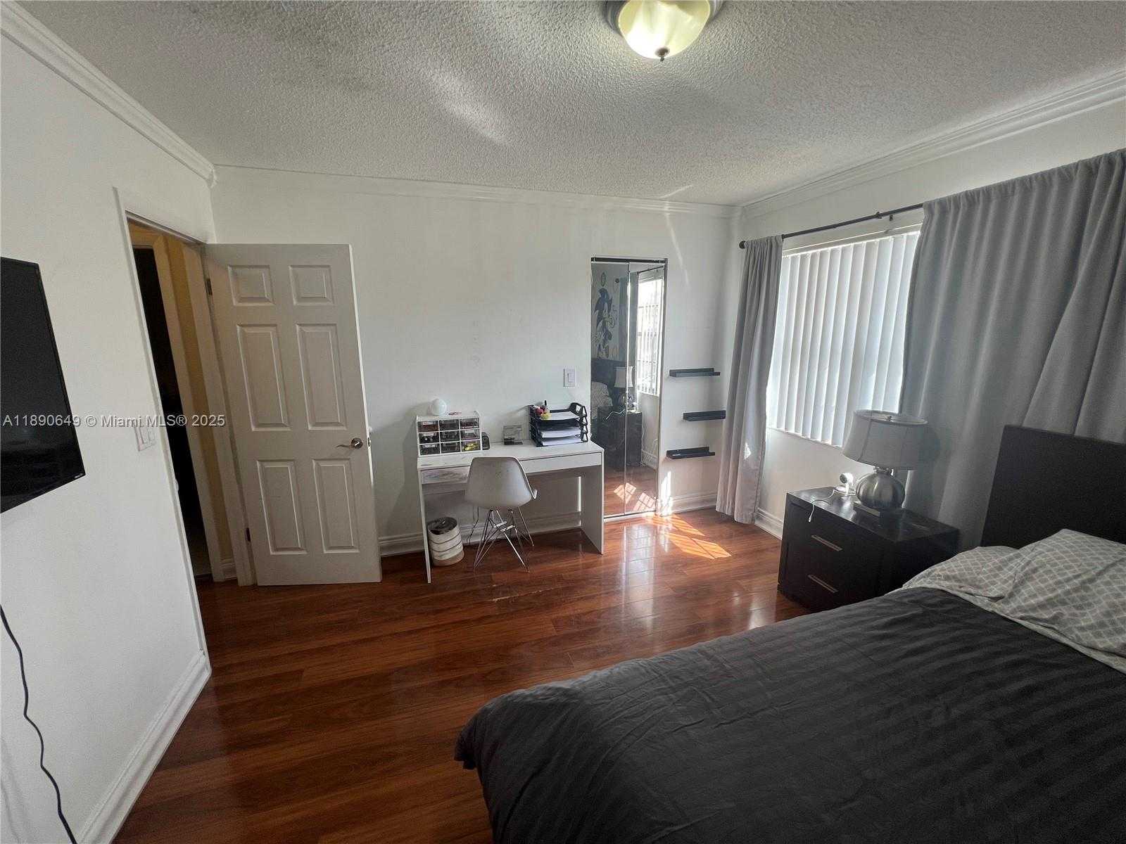 Small Image of 12 MADRID LN #1-18, Davie Number 14