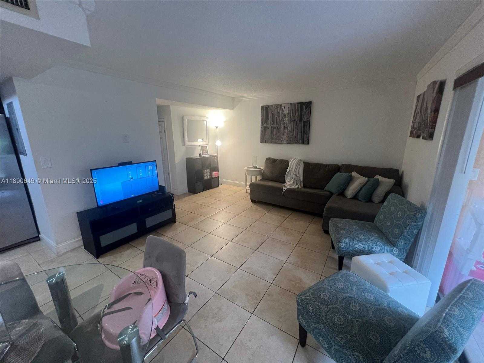 Small Image of 12 MADRID LN #1-18, Davie Number 7