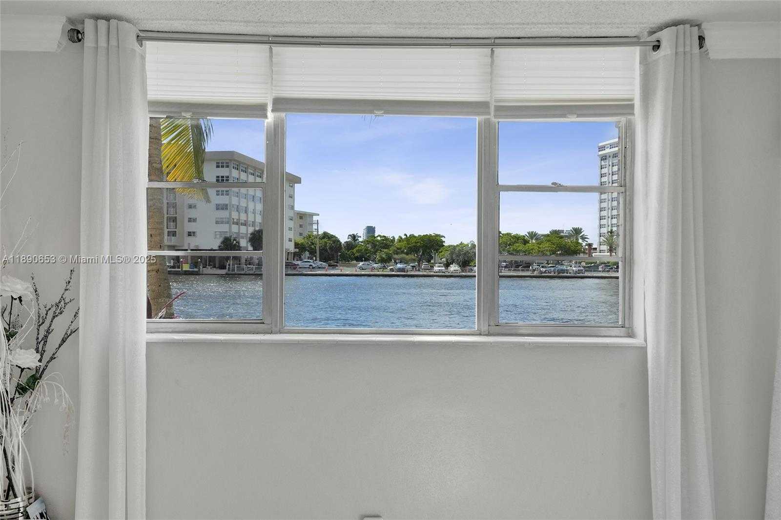 Small Image of 1889 SOUTH OCEAN DR #114, Hallandale Beach Number 11