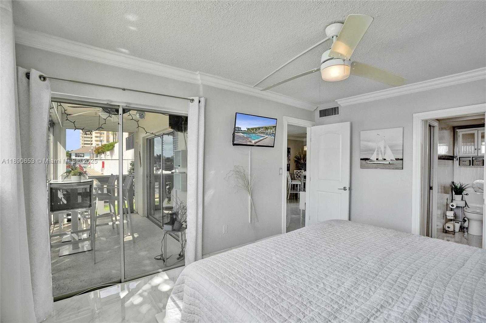 Small Image of 1889 SOUTH OCEAN DR #114, Hallandale Beach Number 12