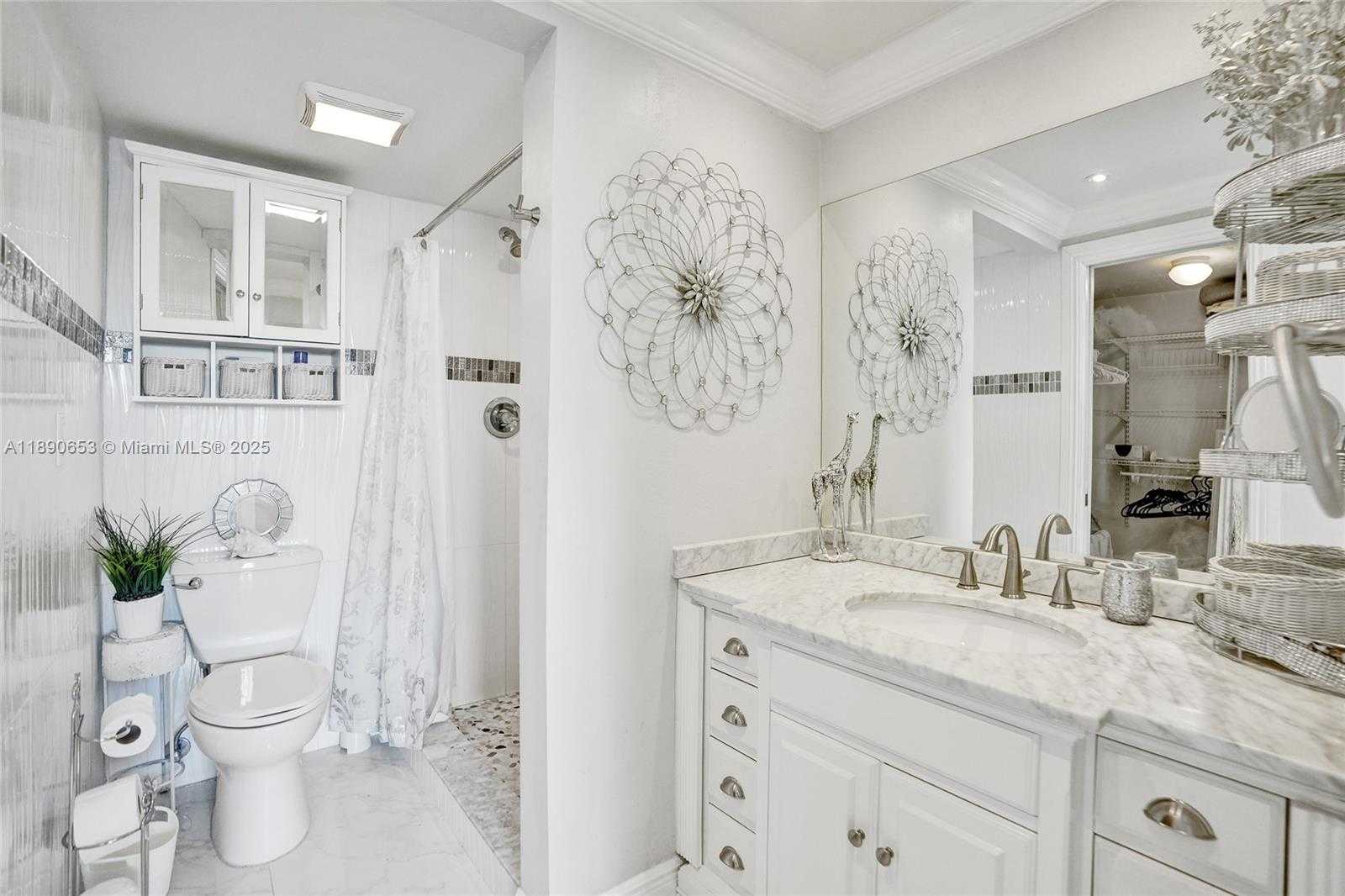 Small Image of 1889 SOUTH OCEAN DR #114, Hallandale Beach Number 13