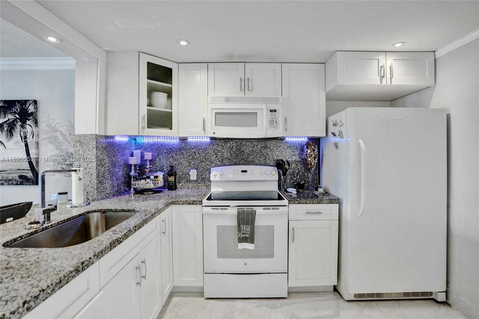 Small Image of 1889 SOUTH OCEAN DR #114, Hallandale Beach Number 18
