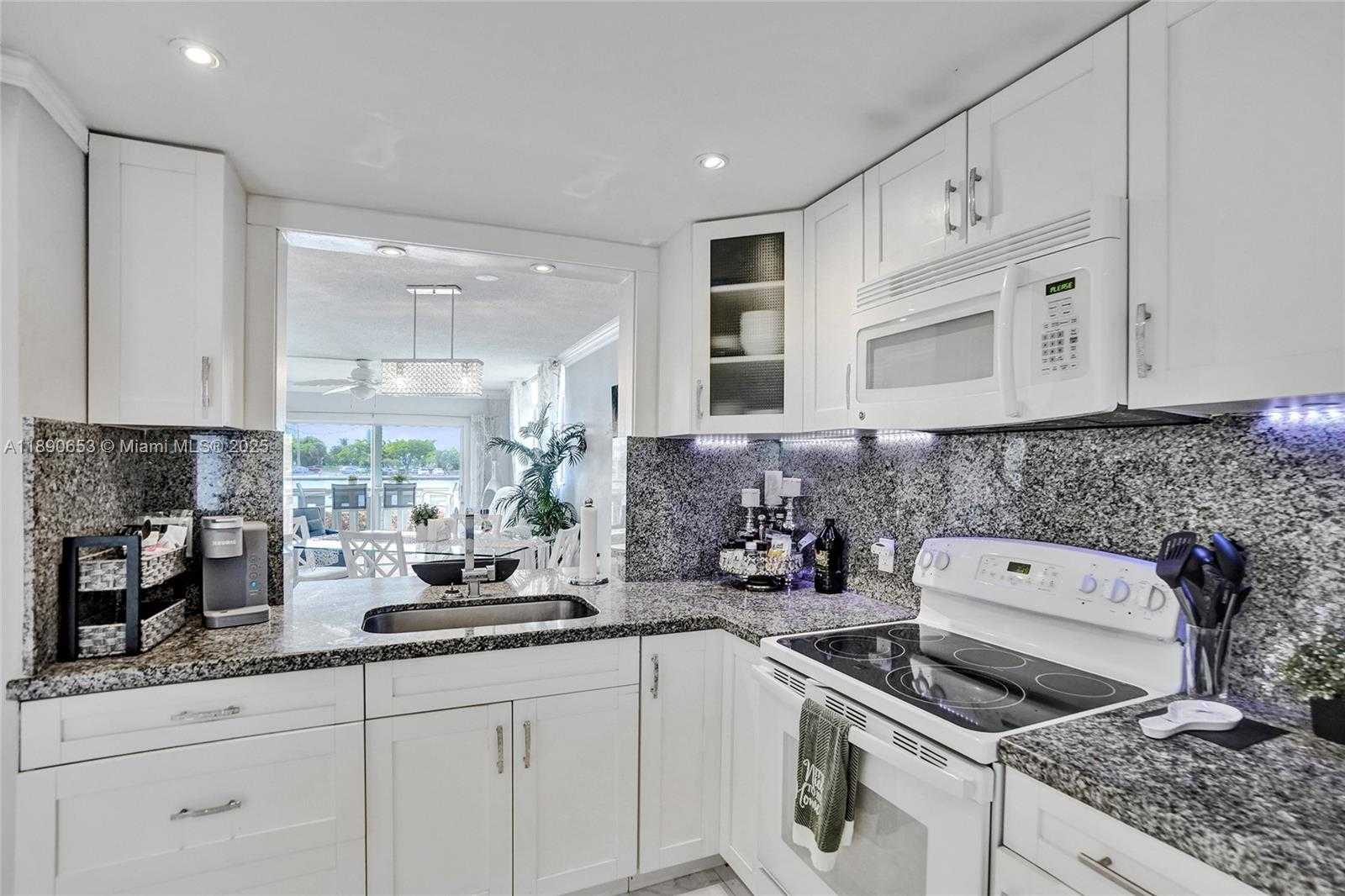 Small Image of 1889 SOUTH OCEAN DR #114, Hallandale Beach Number 20
