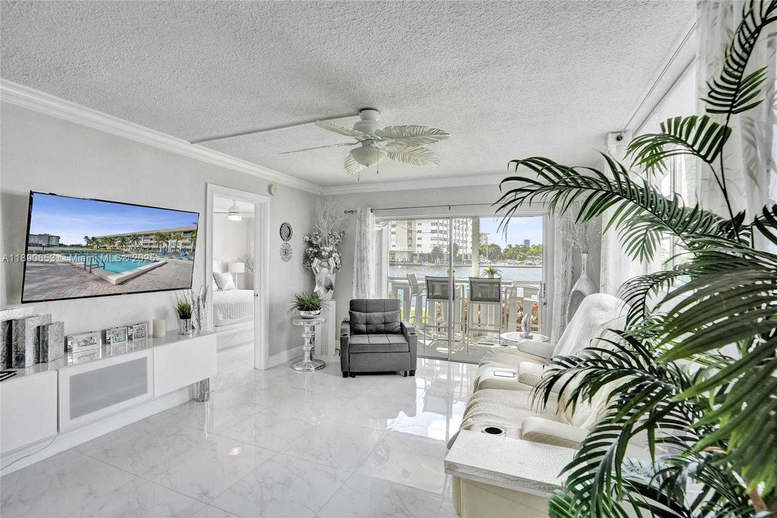 Small Image of 1889 SOUTH OCEAN DR #114, Hallandale Beach Number 26