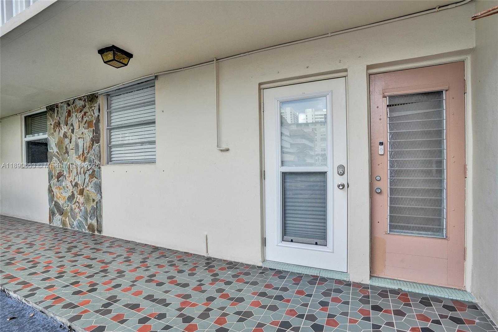 Small Image of 1889 SOUTH OCEAN DR #114, Hallandale Beach Number 37
