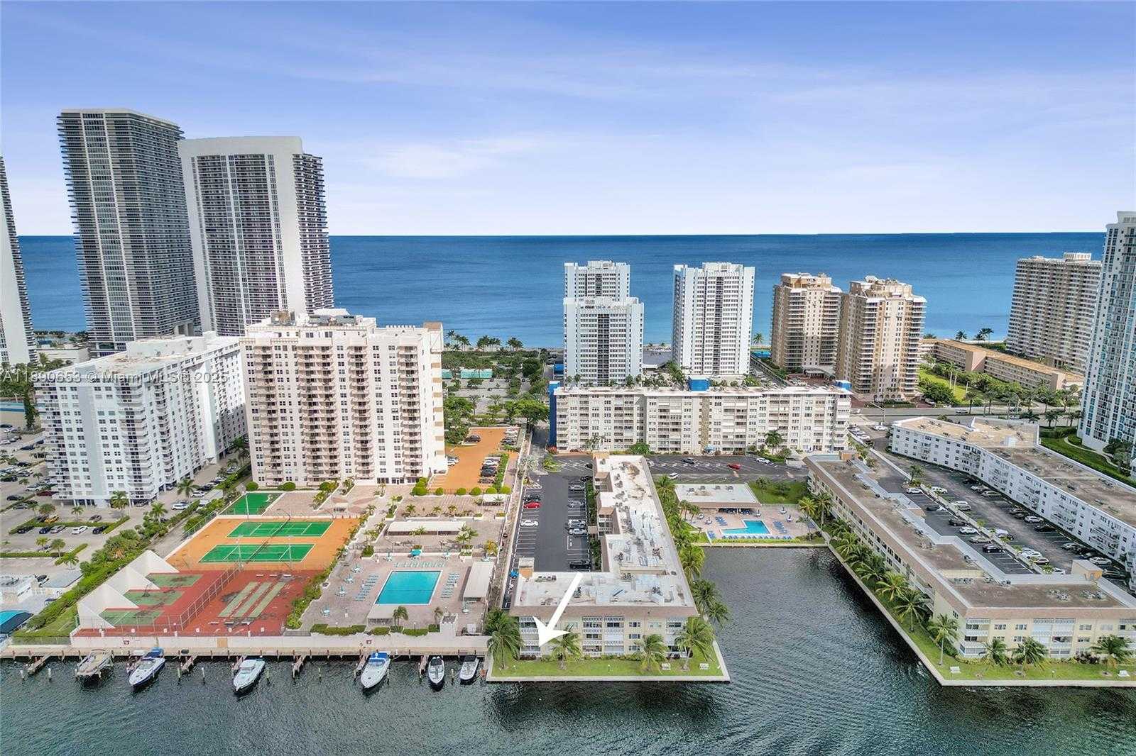 Small Image of 1889 SOUTH OCEAN DR #114, Hallandale Beach Number 45