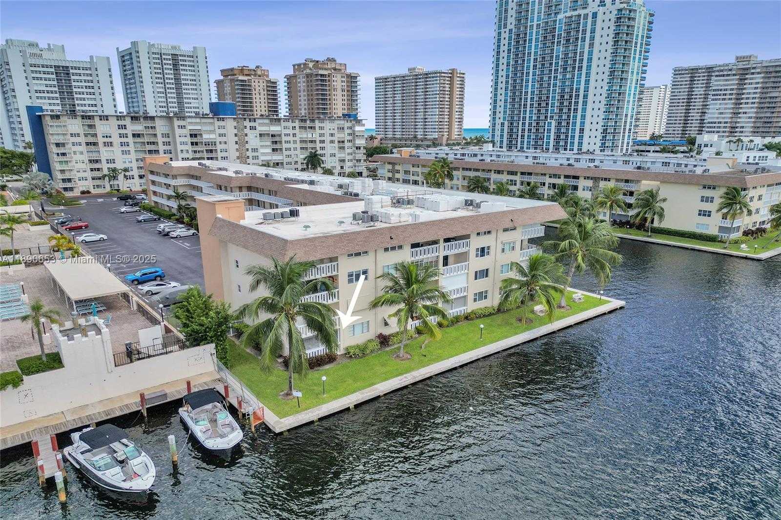 Small Image of 1889 SOUTH OCEAN DR #114, Hallandale Beach Number 46