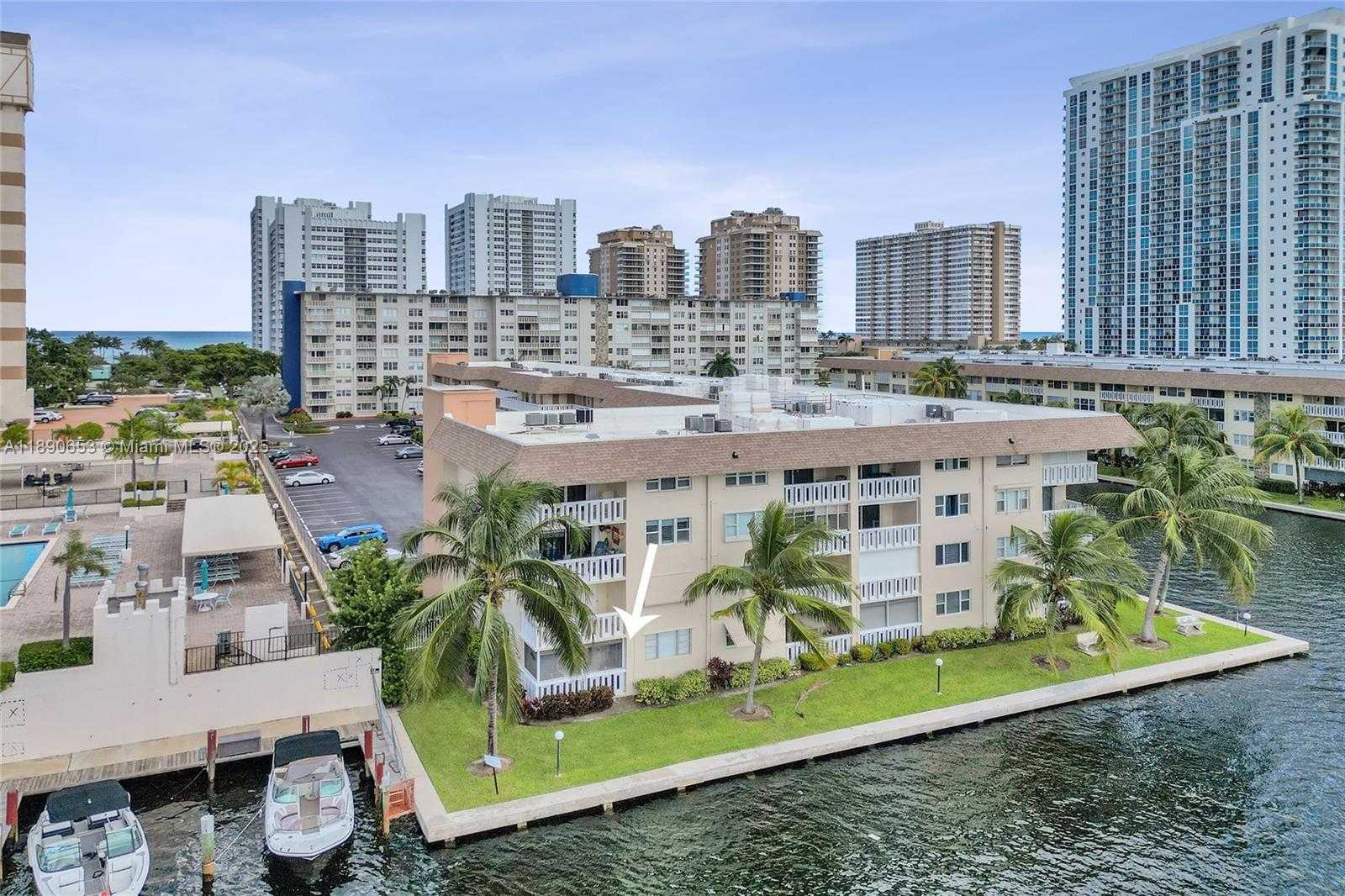 Small Image of 1889 SOUTH OCEAN DR #114, Hallandale Beach Number 47