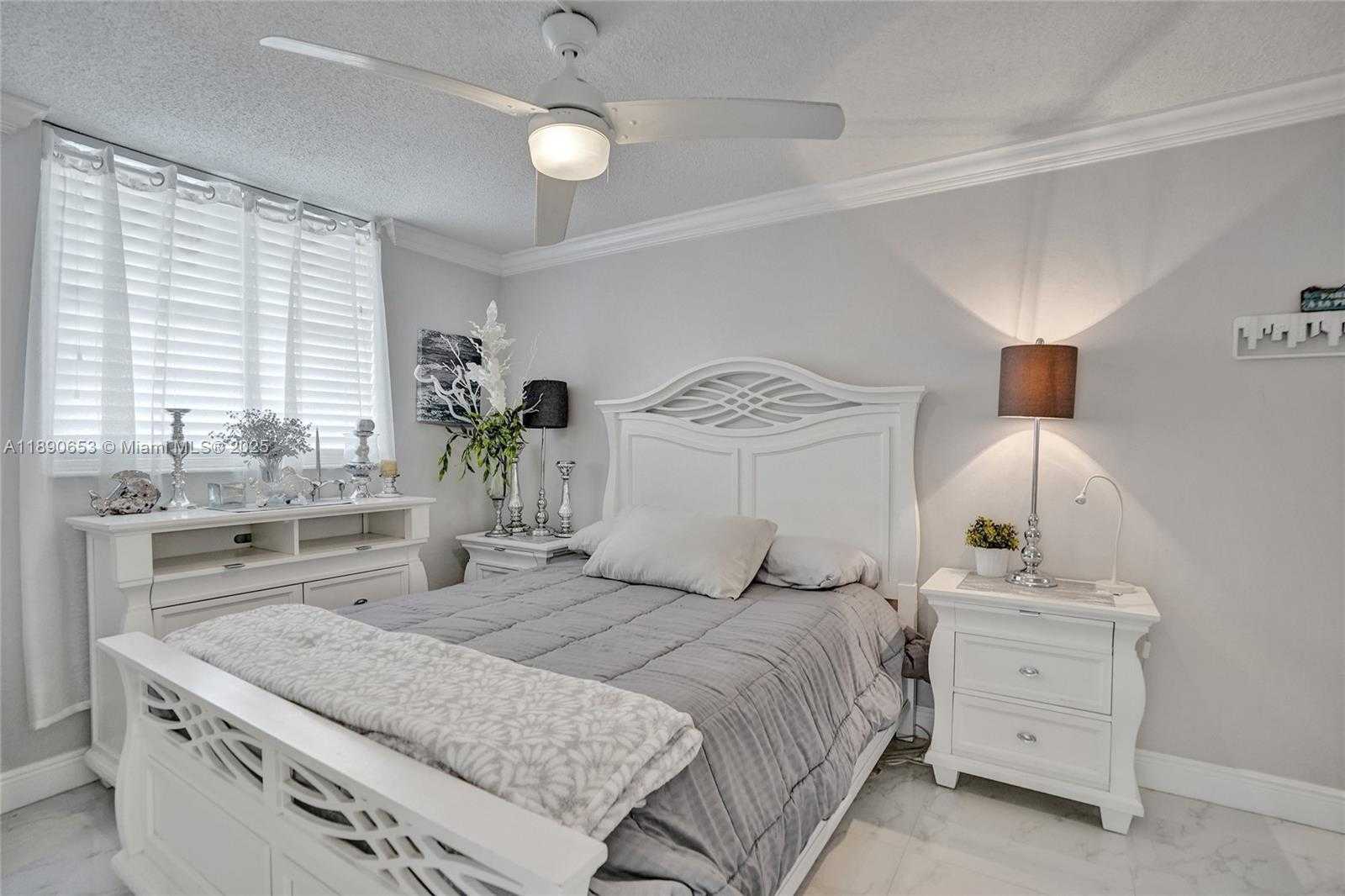 Small Image of 1889 SOUTH OCEAN DR #114, Hallandale Beach Number 5