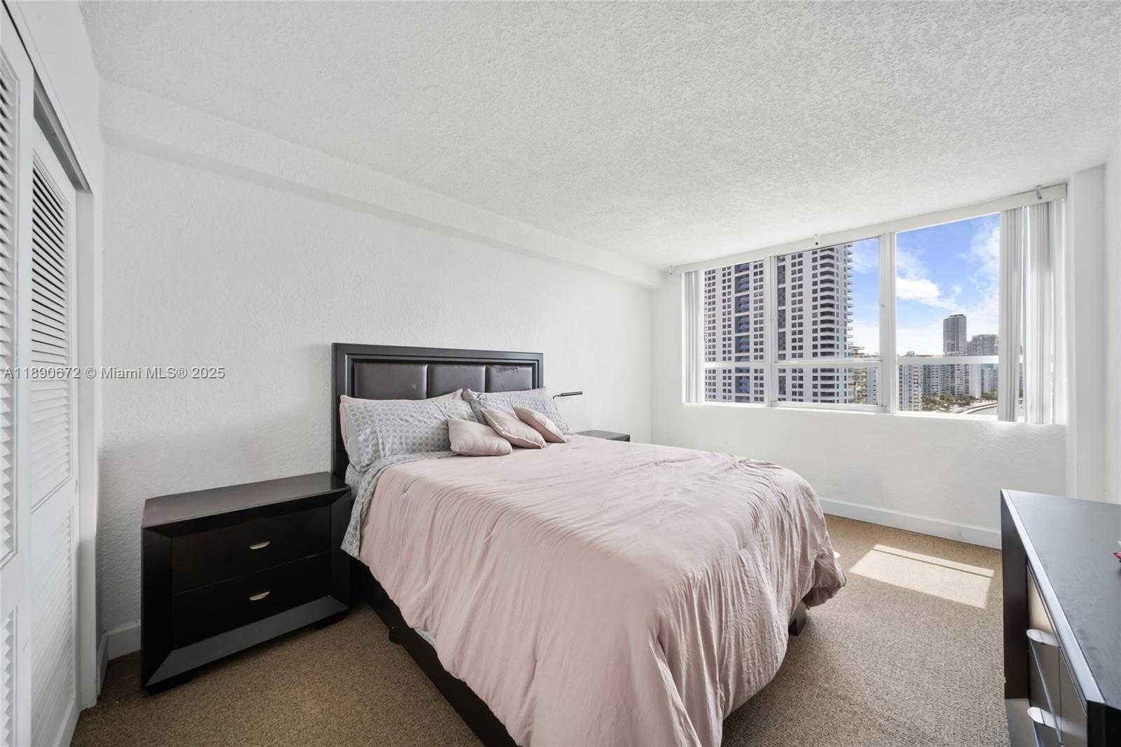 Small Image of 1500 BAY RD #1228S, Miami Beach Number 18