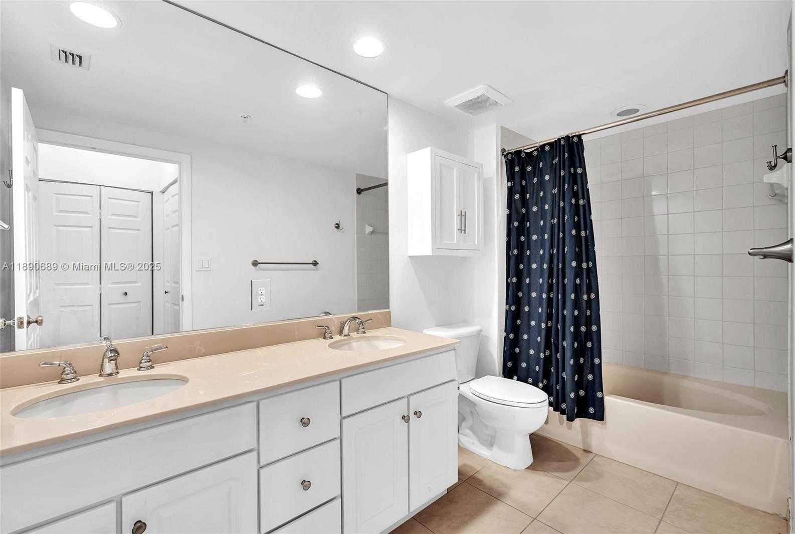 Small Image of 2000 NORTH BAYSHORE DR #227, Miami Number 13
