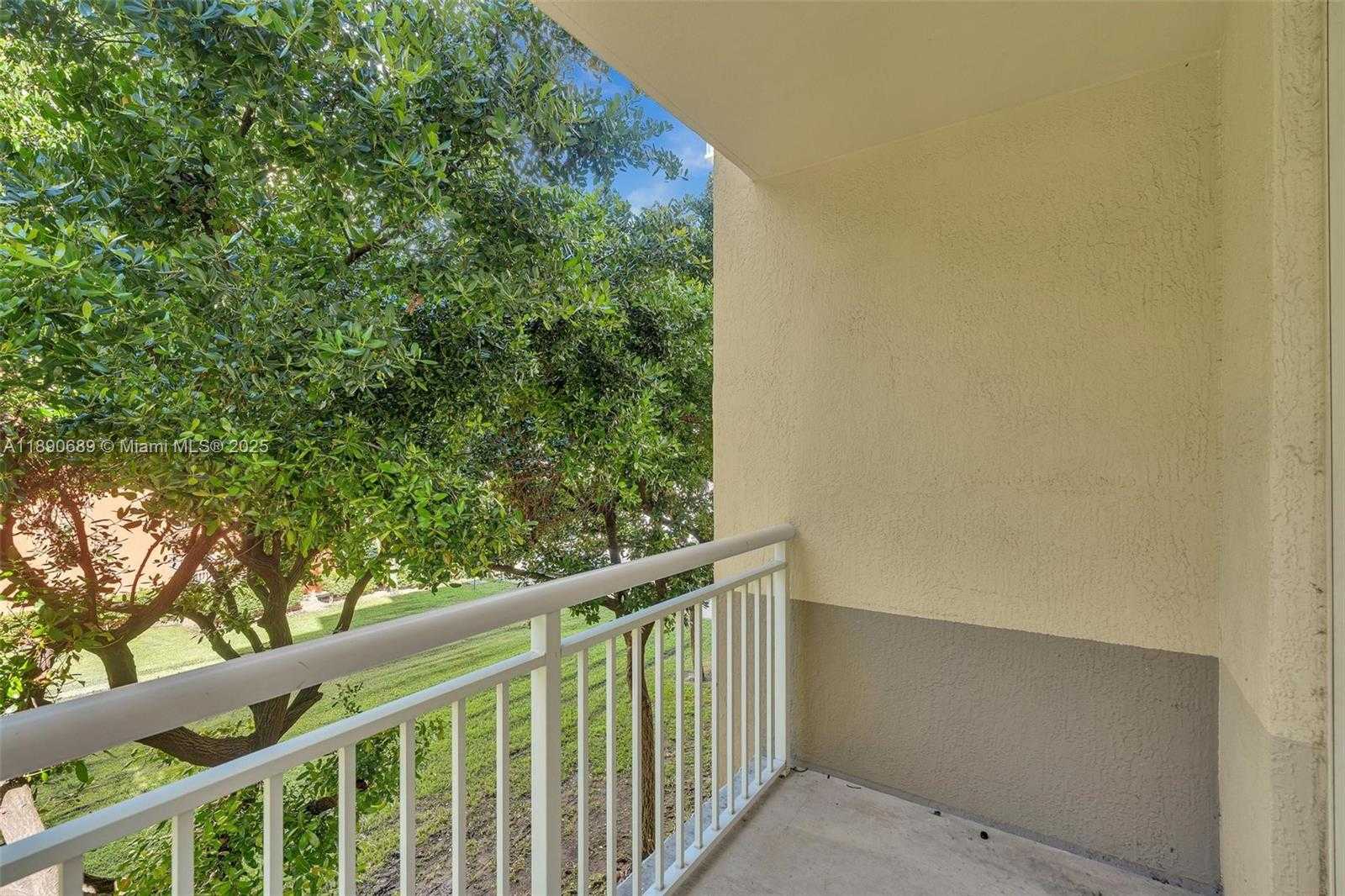Small Image of 2000 NORTH BAYSHORE DR #227, Miami Number 22
