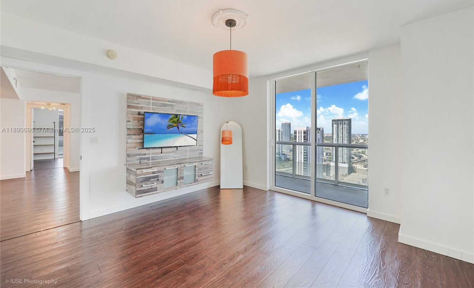 Small Image of 50 BISCAYNE BLVD #4311, Miami Number 7